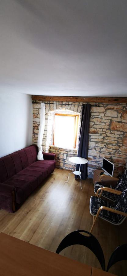 Eti And Mia Holiday Apartments Muntić Eksteriør billede