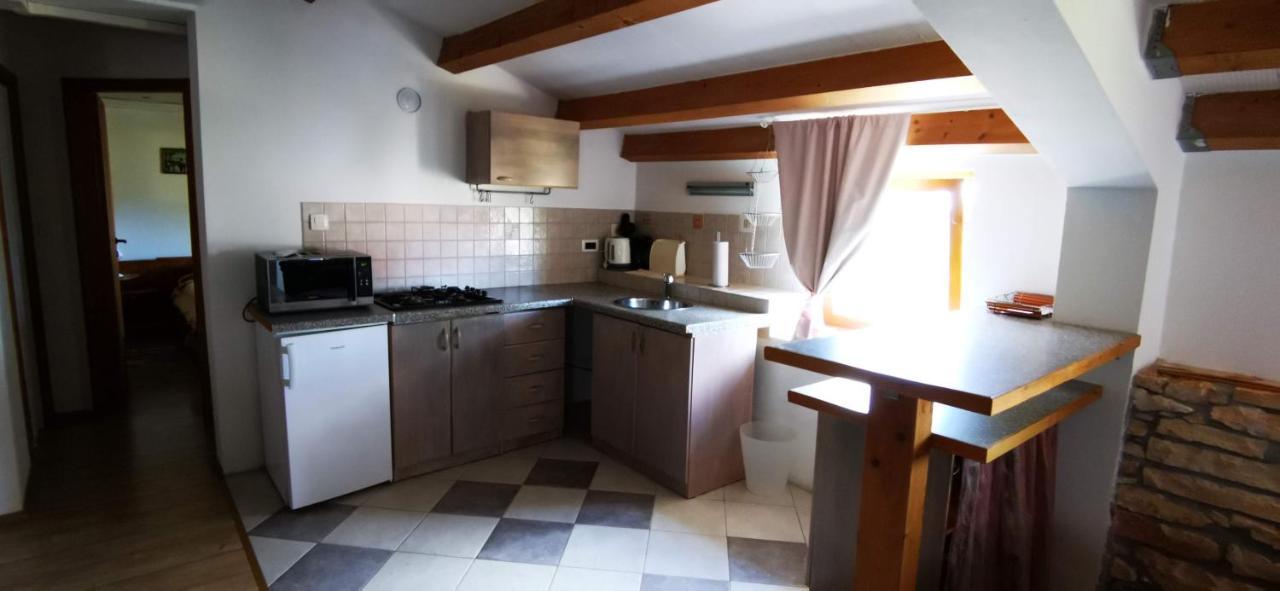 Eti And Mia Holiday Apartments Muntić Eksteriør billede